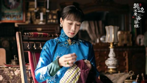 《鬓边不是海棠红》:乱世里的情与义