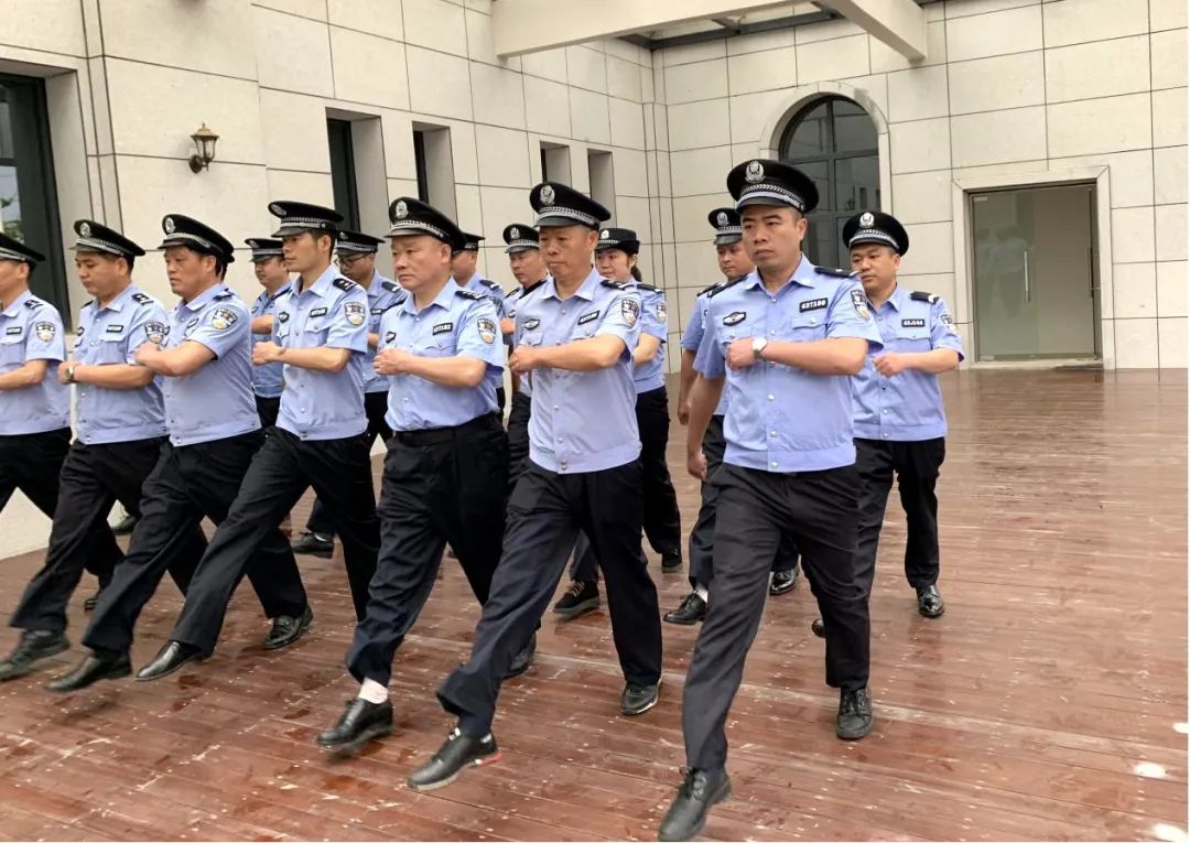 临澧法院法警大队召开司法警察实战化训练推进年动员