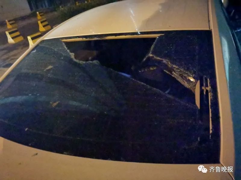 深夜, 济南一小区18辆车被砸! 车窗,挡风玻璃被砸出大