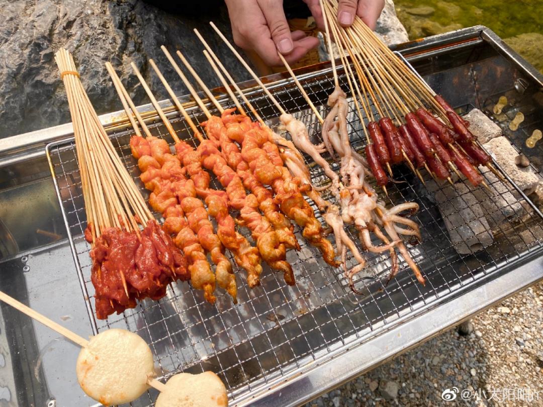 休闲出游踏青季烧烤正当时