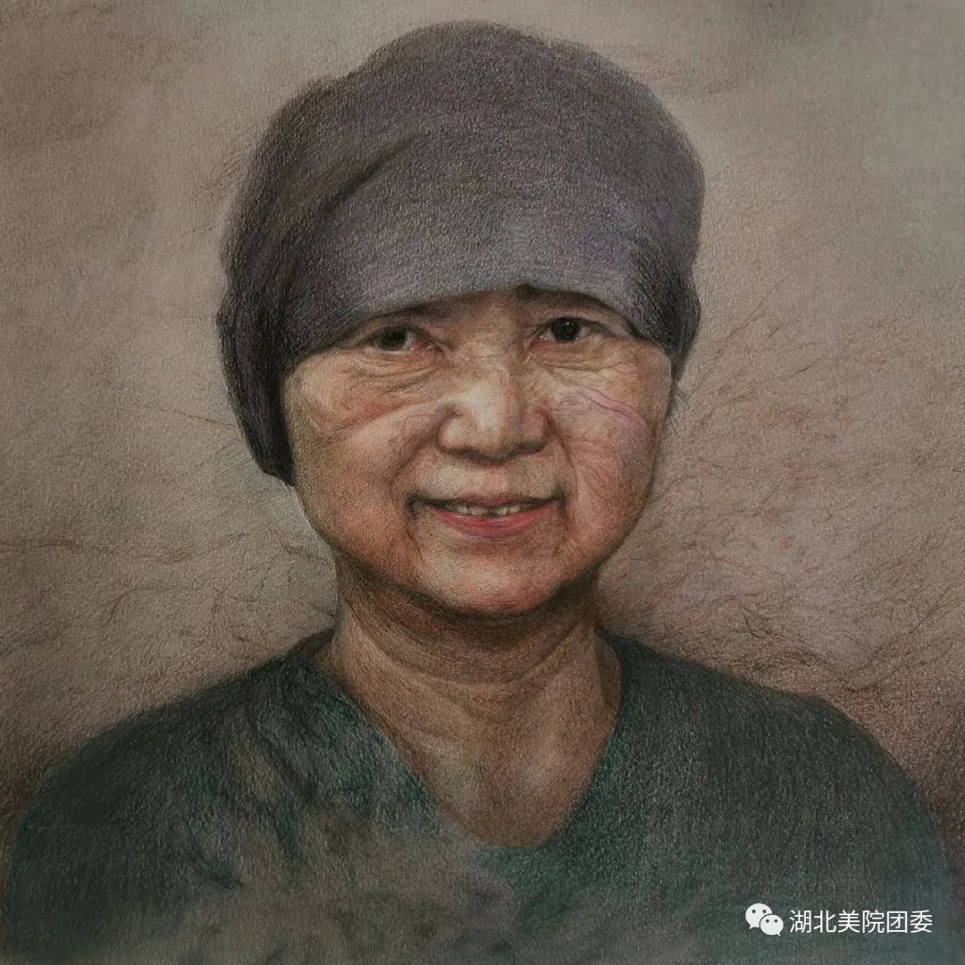 护士向战疫期间的医护人员致敬用自己的行动完成了9幅彩铅素描头像