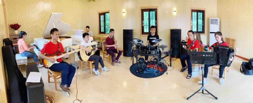 荣获2019年市精神文明好人好事提名奖，上音现打系志愿者团队连续5年爱心援助贵州盲（最新发布）