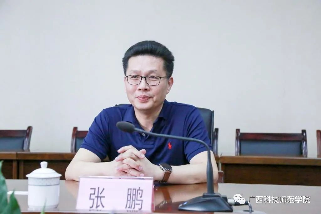 会上,张鹏校长对李兵院长一行来访表示热烈欢迎.