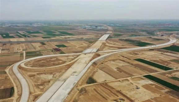 津石高速与曲港高速互通枢纽建设工地(无人机照片).