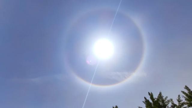 日晕刷屏!石家庄天空出现神奇一幕,这些谣言不要信