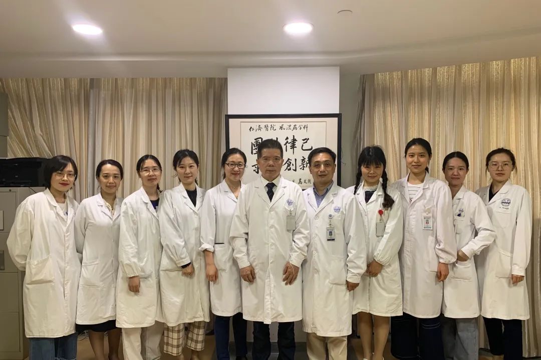 随访78个月风湿科鲍春德团队在线发表世界首个间质性肺病风险预测模型