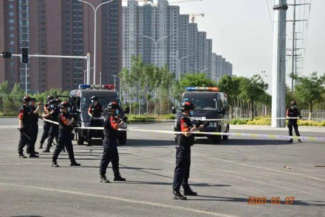 燃爆!武安特警实战演习似警匪大片!