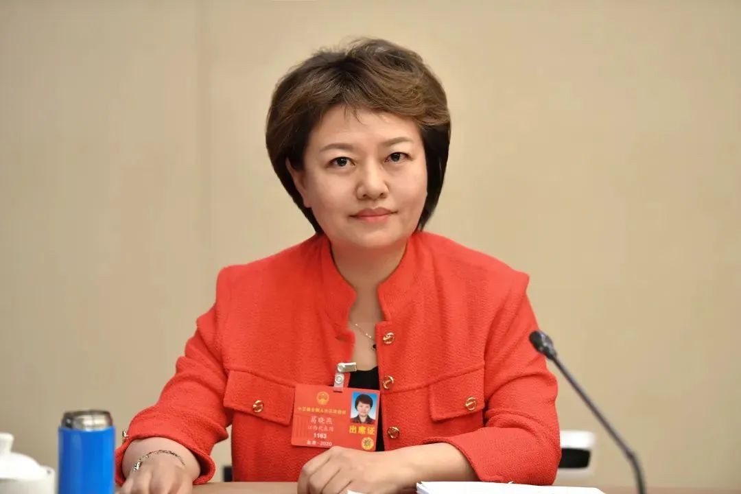 全国人大代表,江西高院院长葛晓燕为何点名鹰潭中院这