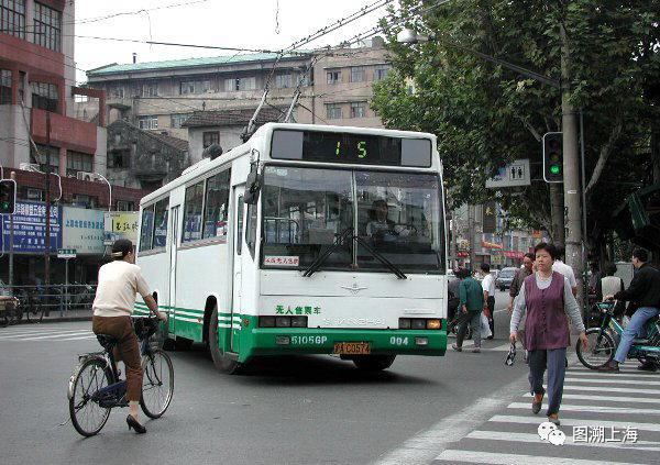 西藏中路等改建工程影响,15路电车改道行驶:往北站方向自北京