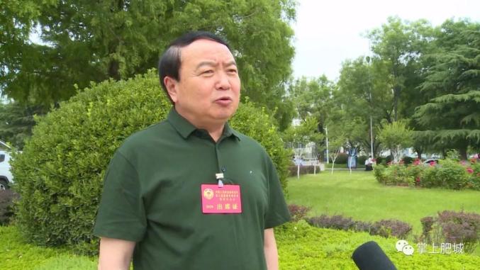 主持人冉敏跑肥城两会!民生成关键词