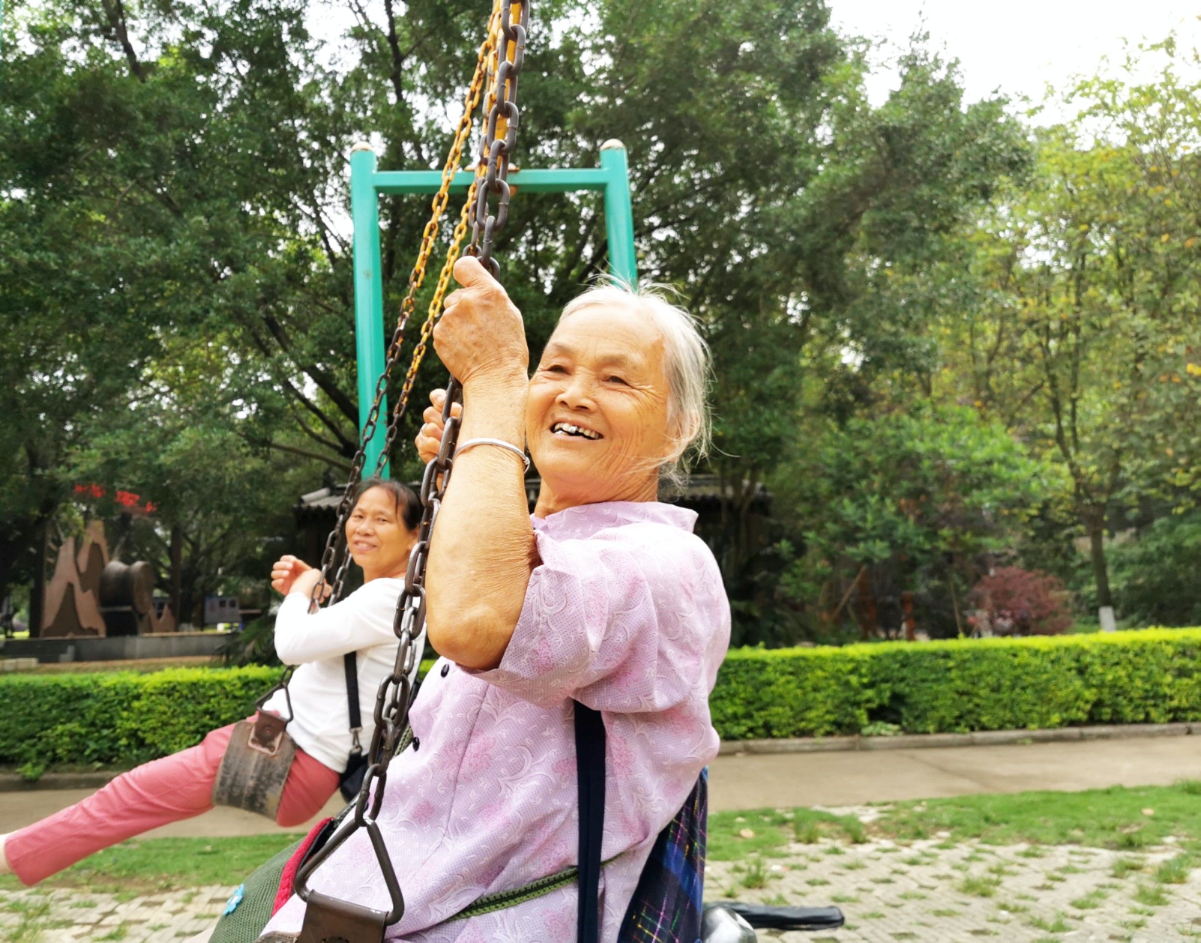 你们要荡秋千吗|摄影:徐艳昀