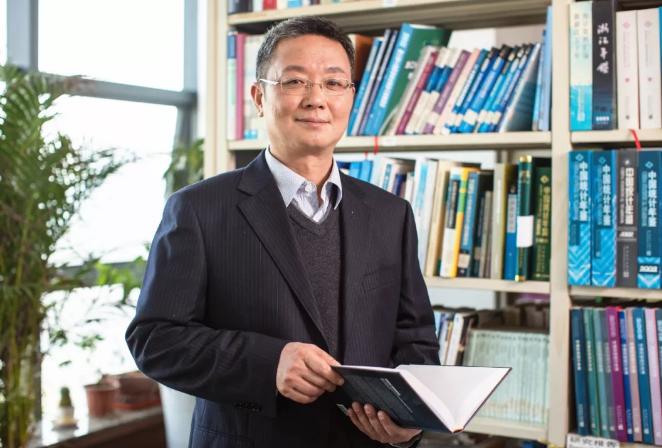 华中生受聘首位“浙江大学恒逸教授”！浙大管院携手恒逸即将开启...（最新发布）