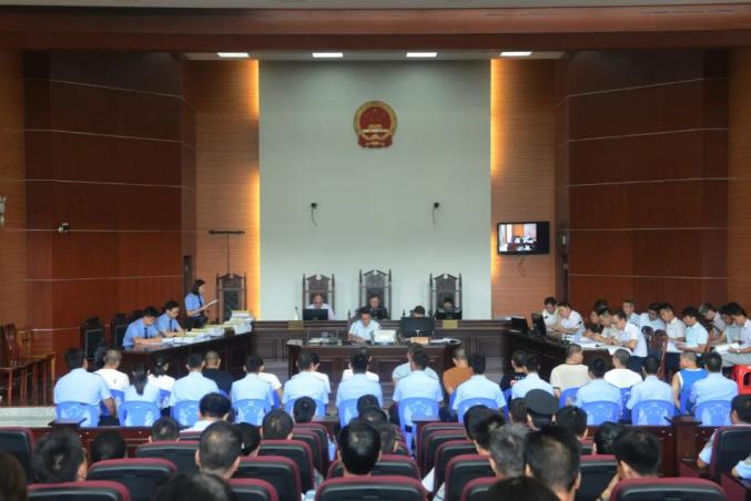 "黑老大"被判20年!赣州这些黑恶势力被端!