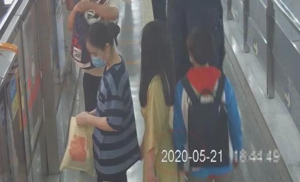 夏天到了,北京街头