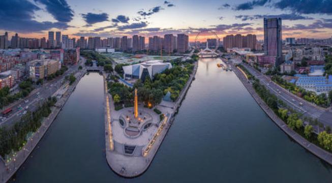 可不输给任何地方 天津靠着南来北往的小商贩 沿着大运河在三岔河口