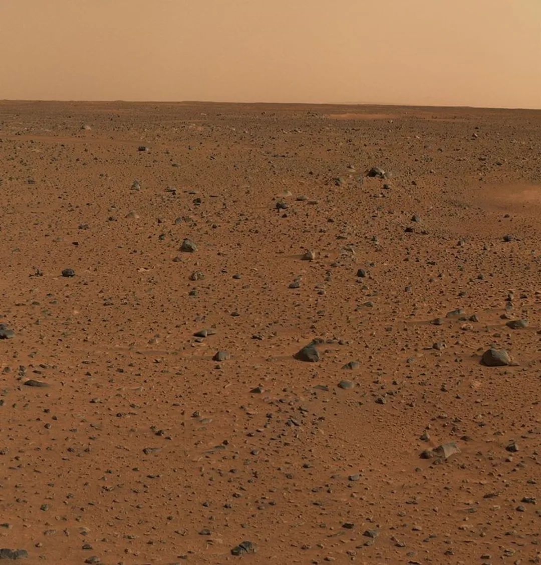 成功登陆火星后,勇气号发回了振奋人心的消息:火星曾有过潮湿的环境
