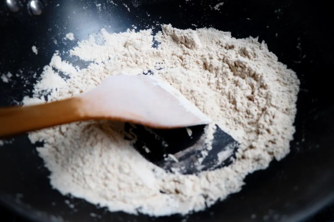 大家厨房 | 炒一炒,面粉能止泻