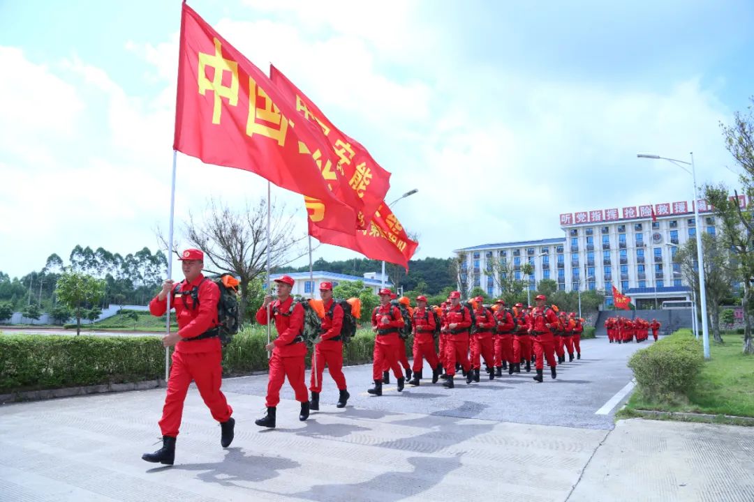 "神秘嘉宾"探访中国安能一局那马救援基地