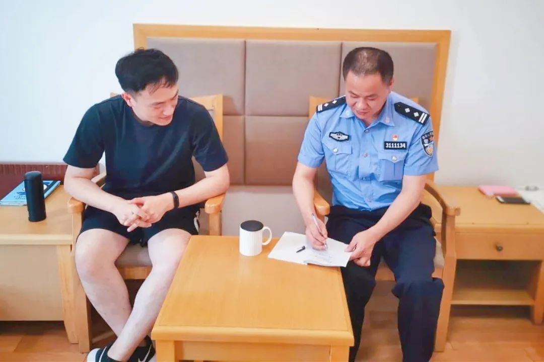 谢谢你 有你一起执勤很温暖上海市军天湖监狱四监区监区长乔波疫情