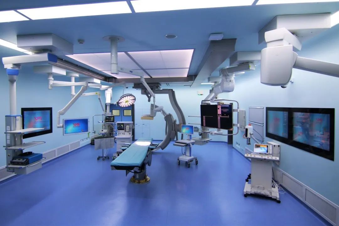 杂交手术室满足患者一站式,多学科手术治疗需求