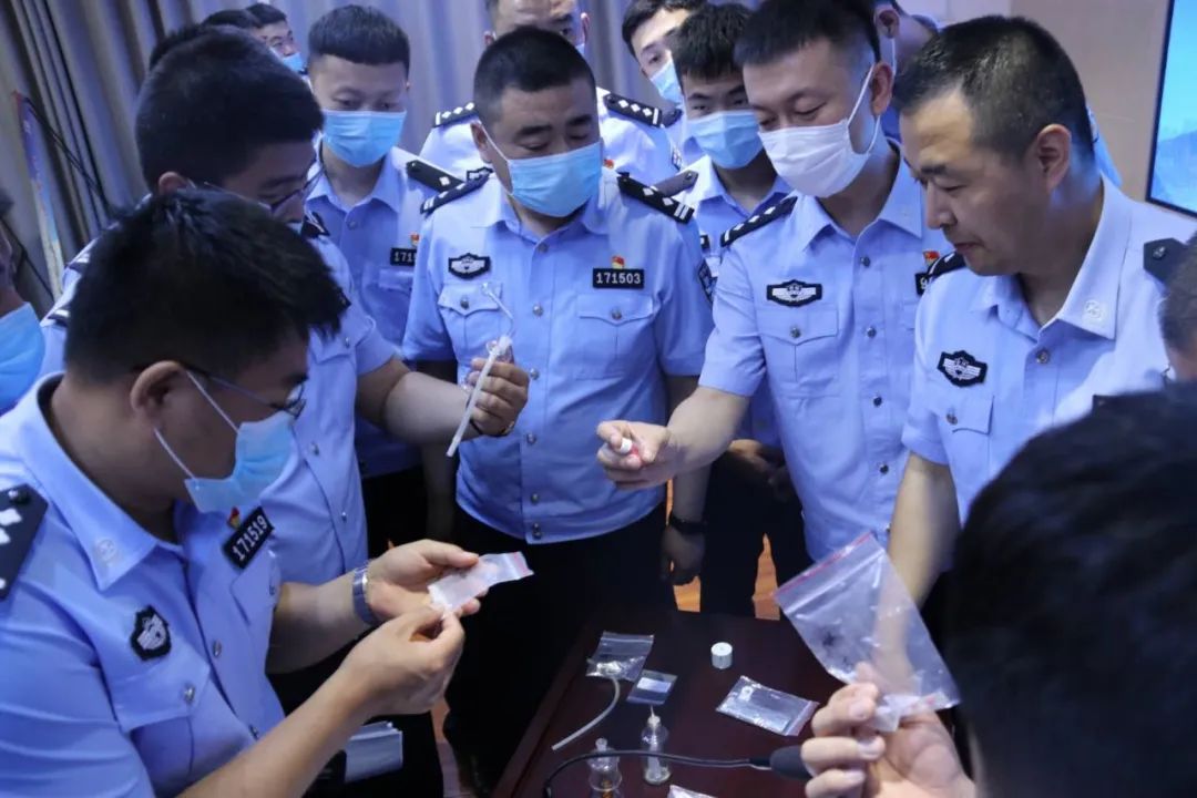 珲春市公安局禁毒大队集中开展626国际禁毒日系列宣传活动
