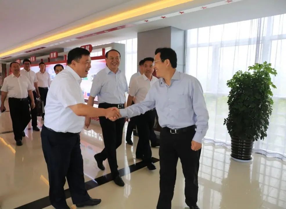恒力集团董事局主席陈建华考察洋口港