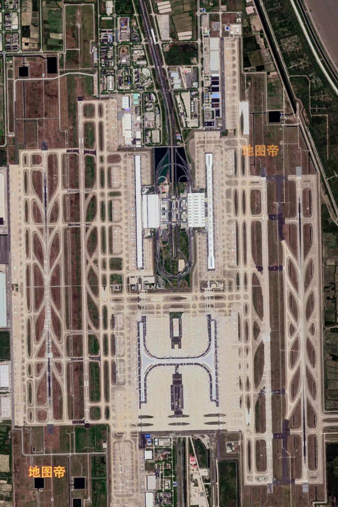 上海浦东国际机场北京首都国际机场,位于北京市东北郊,距北京市中心约