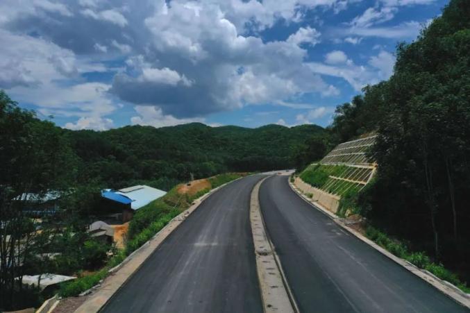 西双版纳发布 勐腊至勐满口岸高速公路连接国家高速公路网g8511昆明至