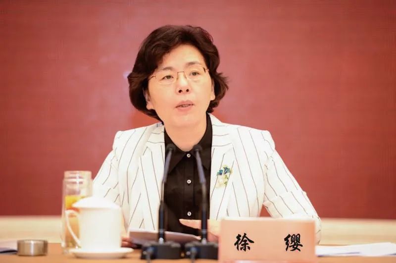 江苏省委网信办主任兼省委宣传部副部长徐缨,省委网信办副主任胡连生