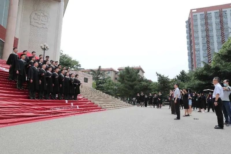 民商经济法学院：行李寄思念，温情暖校园（最新发布）