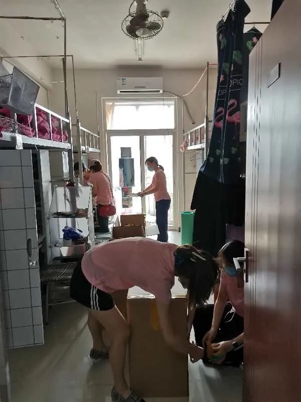 民商经济法学院：行李寄思念，温情暖校园（最新发布）