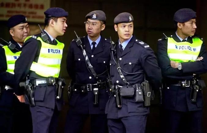 港警"一哥":作为中国人维护国家安全,不怕"制裁"