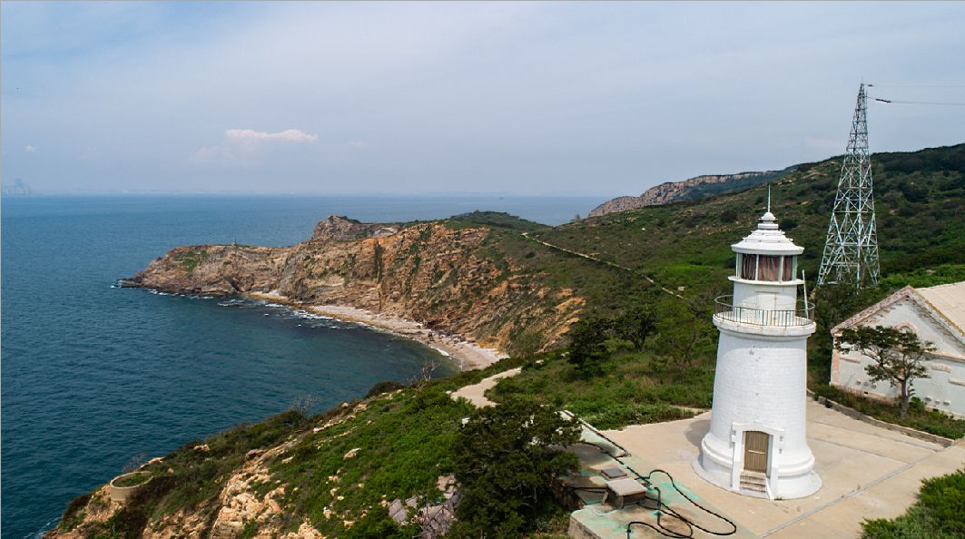 点亮心中一盏灯大三山岛灯塔为大连港崛起助航背后有一群人默默奉献