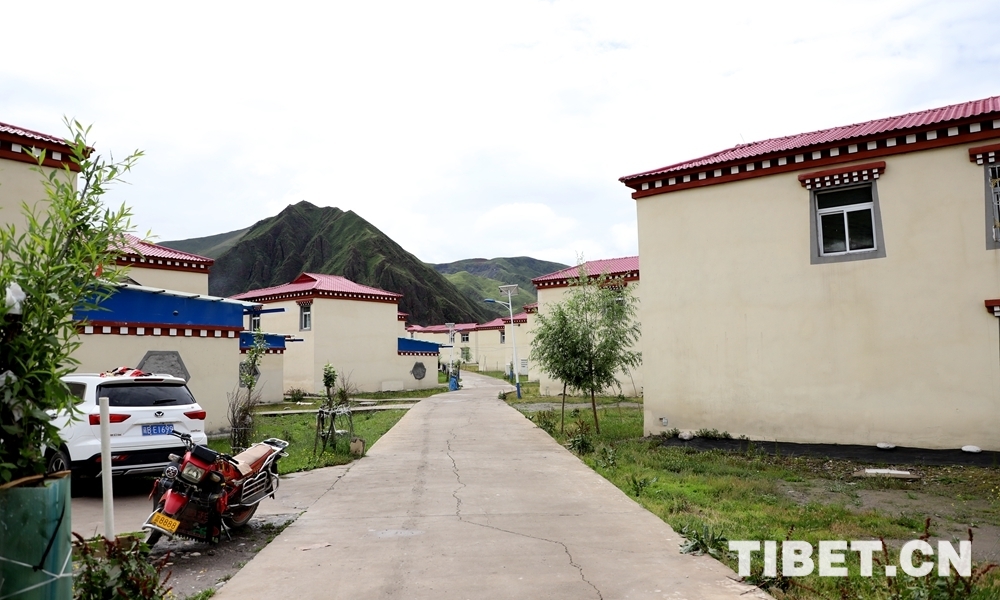 西藏扶贫易地搬迁圆了安居梦