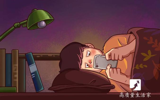 长期在睡前玩手机的人,用不了多久,这3个"痛苦"或许会