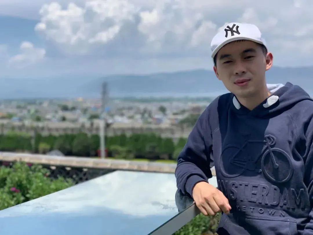 刚毕业年薪201万全球仅4人华为天才少年上热搜颜值曝光