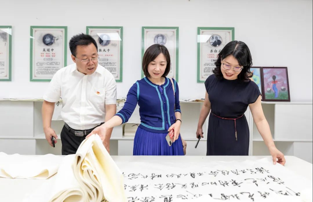时政要闻人民网副总裁宋丽云一行在我市调研采访