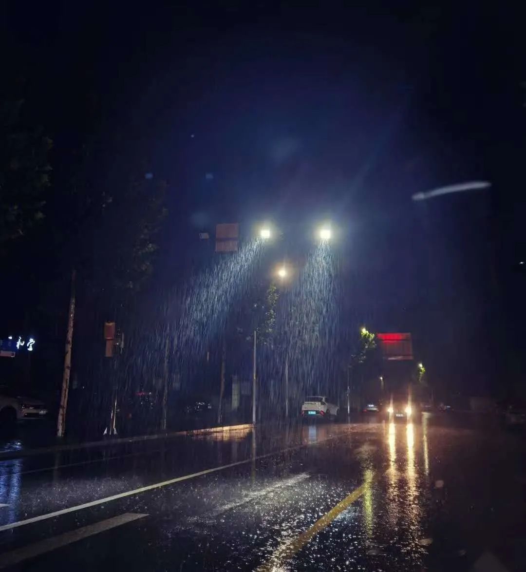 淄博发布雨情通报!今天凌晨暴雨红色预警