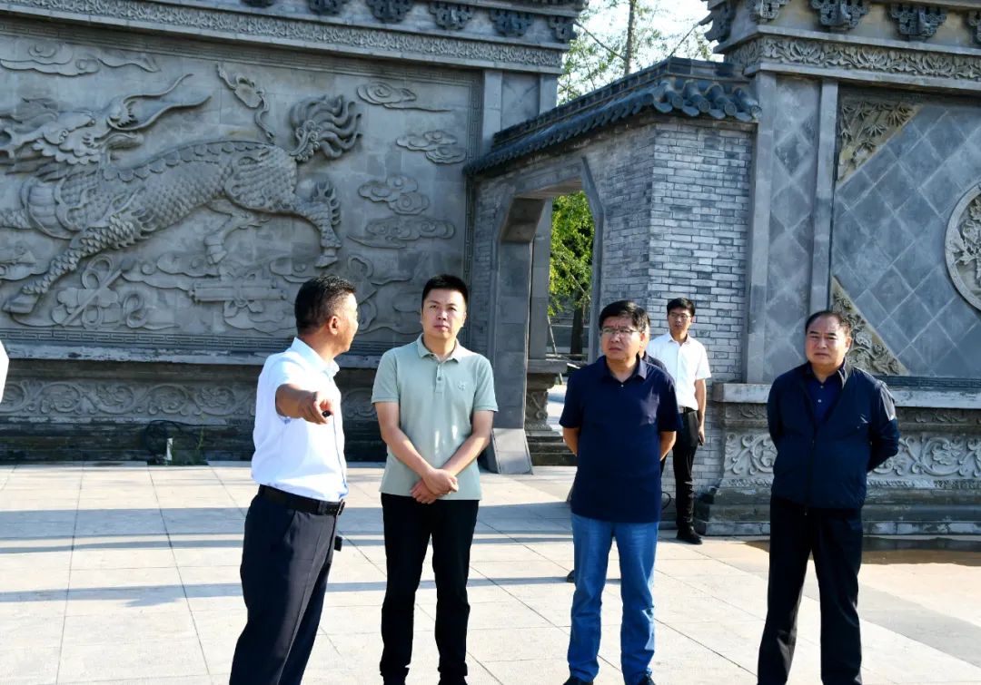 县长张力超一线督导环湖生态绿廊和磁州水墨园建设