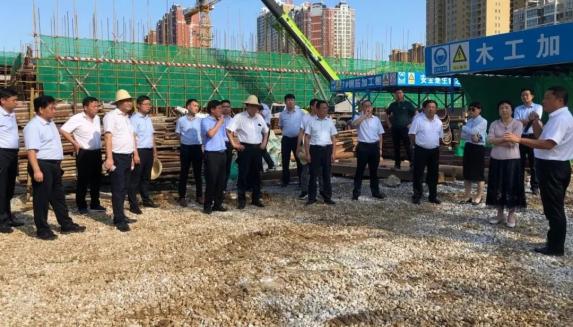 唐河县党政考察团到卧龙区参观考察
