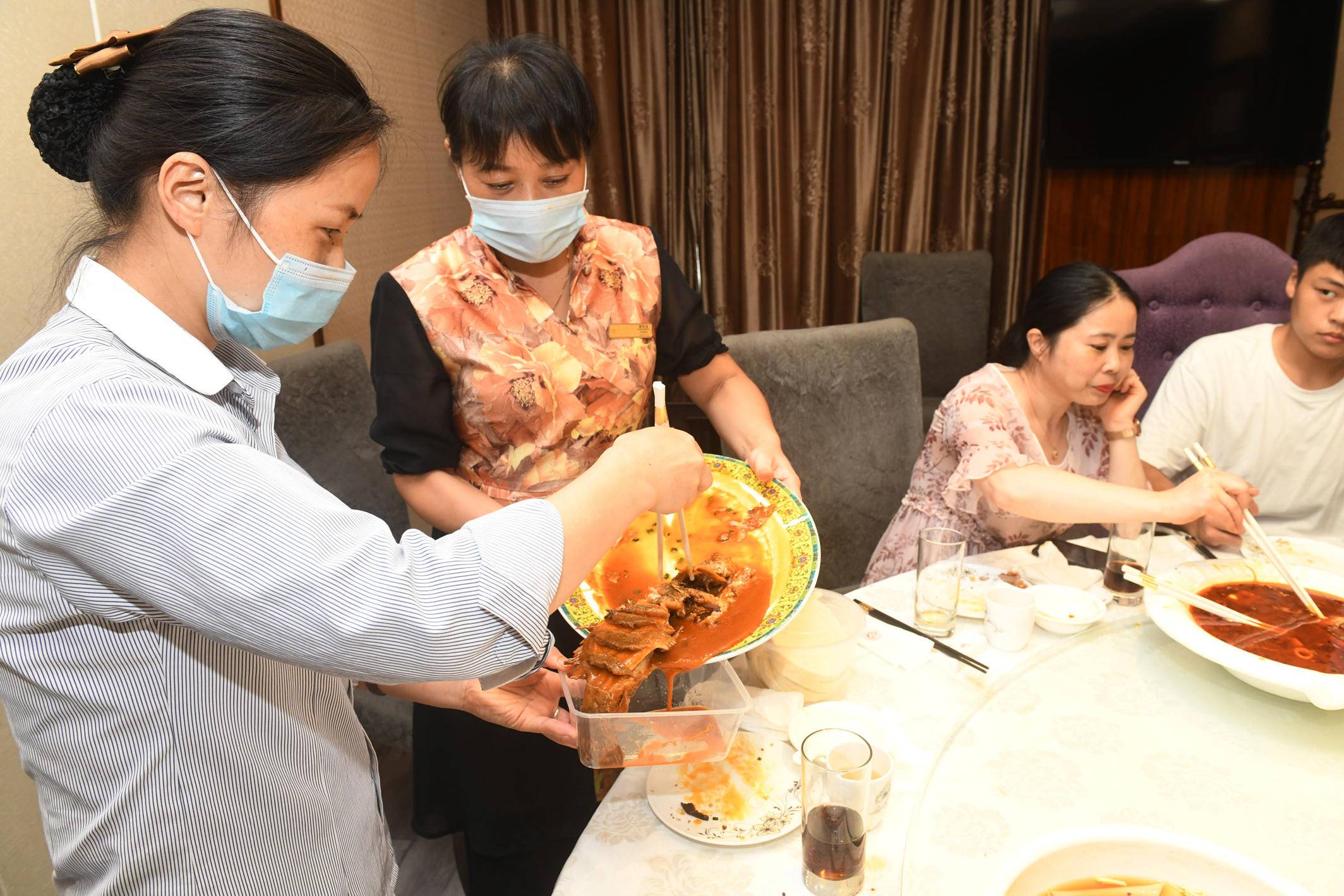 食品学专家教你正确打包剩菜和炒剩饭