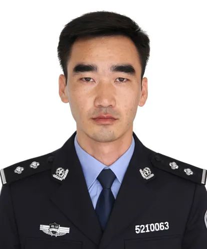 看监狱民警们对"他或她"的土味情话!