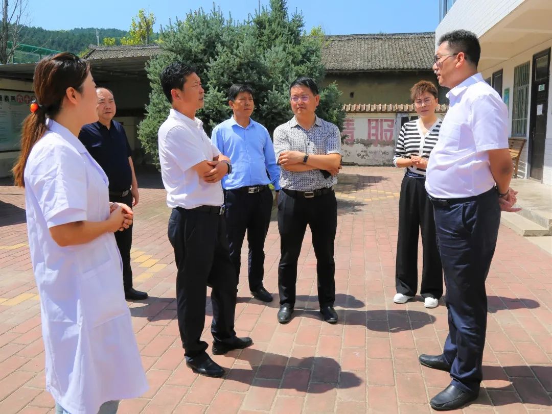 中国农工党中央专委会中西部合作扶贫办公室主任狄森