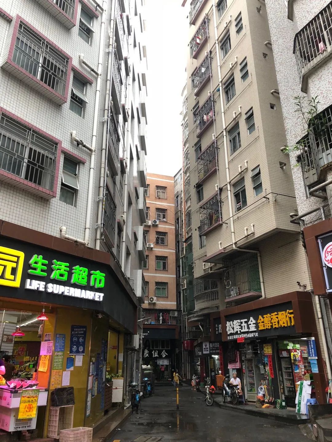 (深圳城中村)另一边 城市更新和棚改在深圳可谓"多点开花.