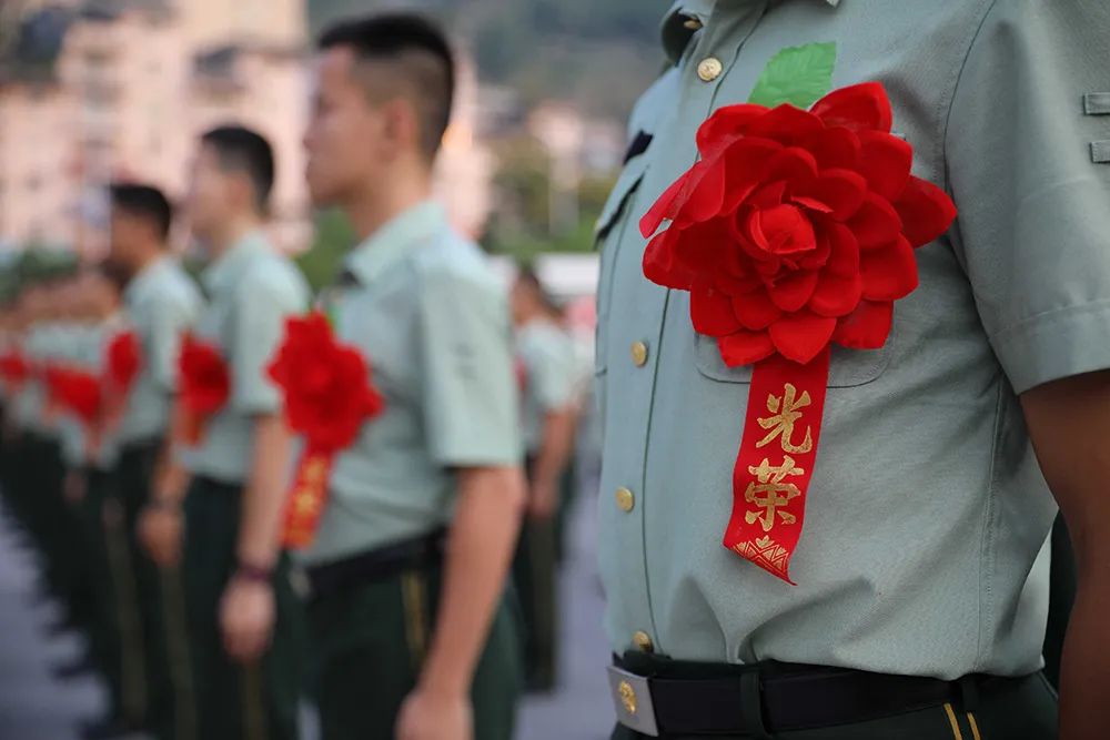 退伍季 褪装不褪志 青春不散场