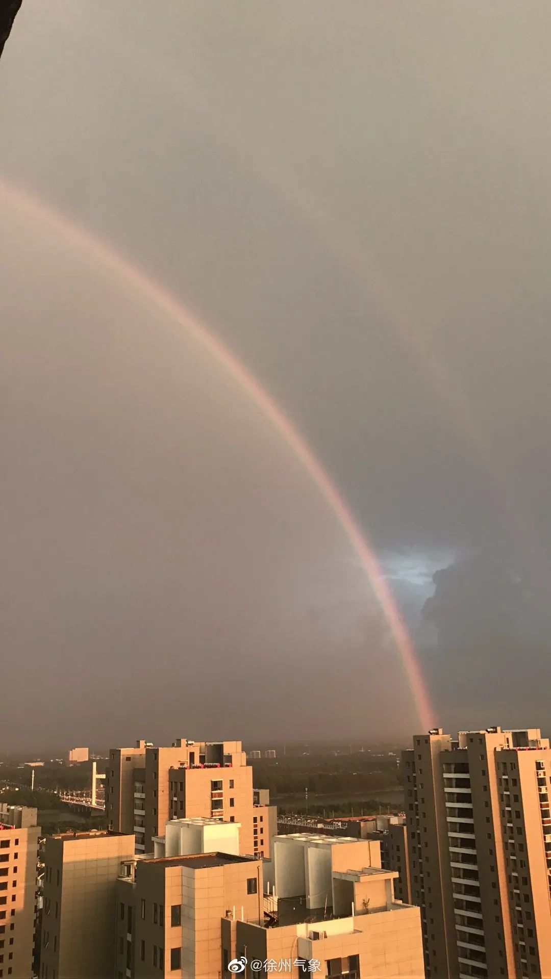 雨后彩虹!还是个