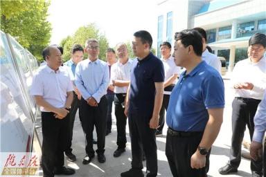 雷思维来庆阳市调研土地增减挂钩等项目实施情况