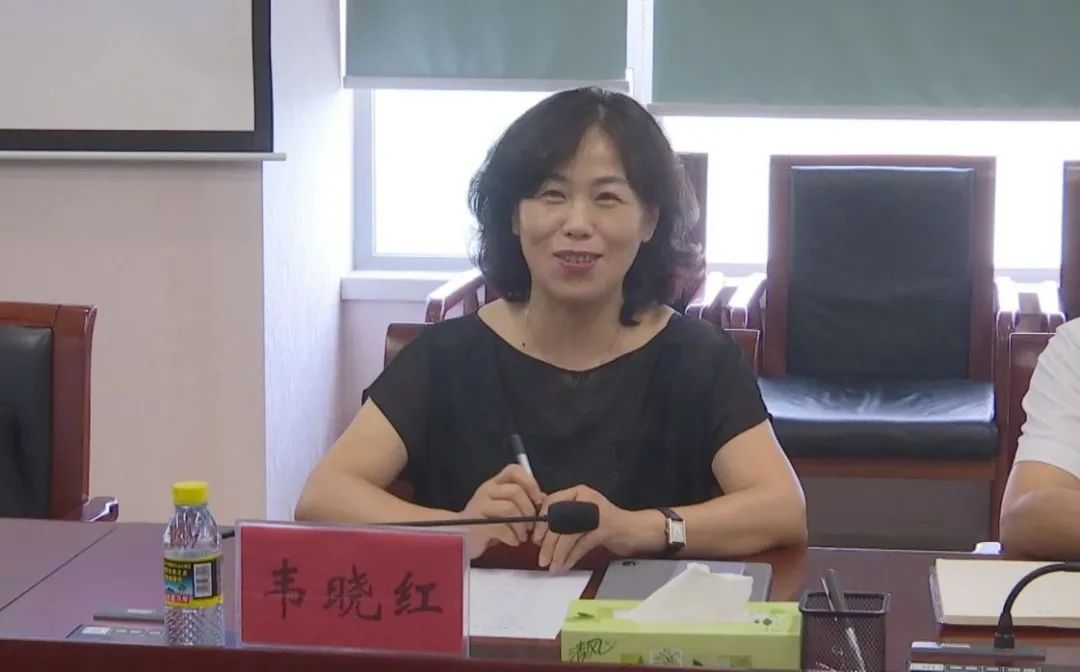 9月9日上午,舟山港综合保税区管委会主任韦晓红一行到洋浦调研,了解