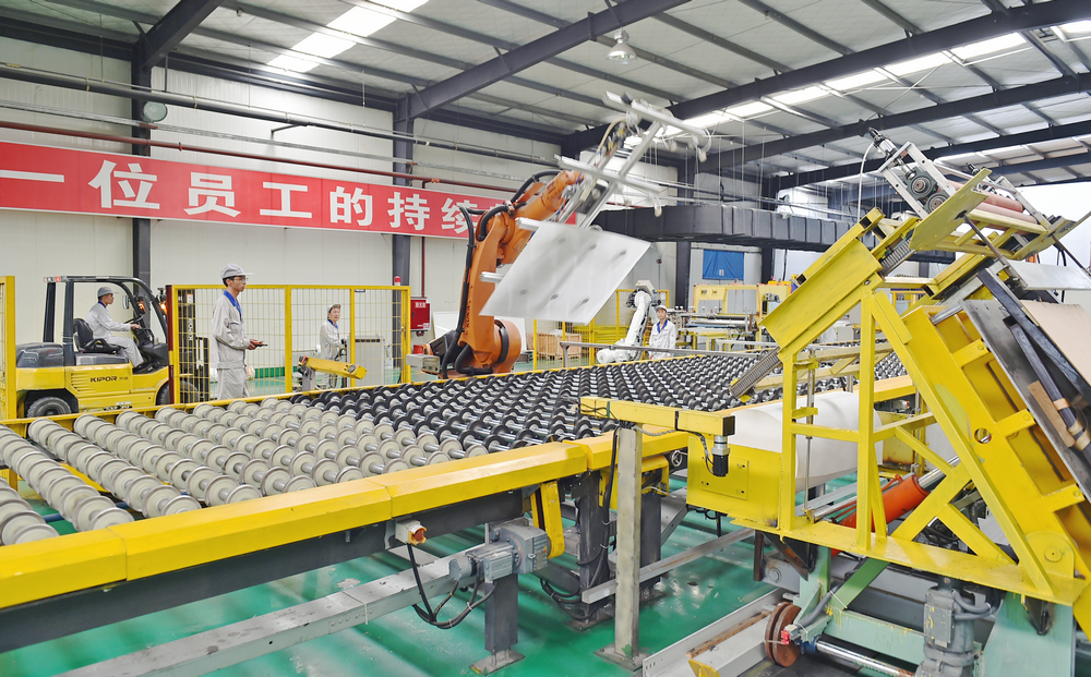 旭虹光电玻璃基板生产线。蒲滔 摄