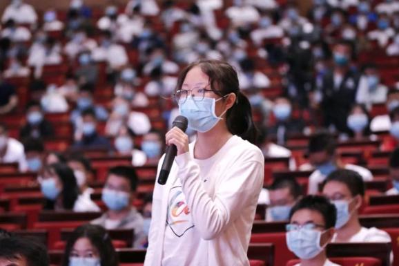 cn观微之光,可明远方文字/冉卓瑞 宋夏图片/彭潇柯 廖楚楚 陈安澜